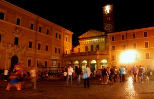 Piazza di S Maria in Trastevere