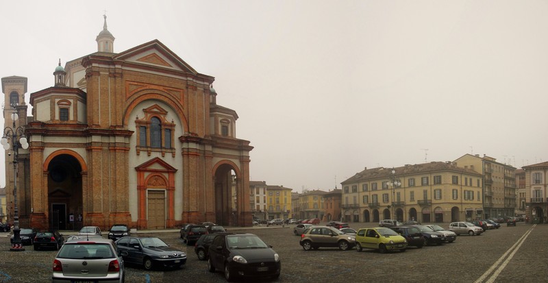 ''Avvolta da una leggera foschia'' - Voghera