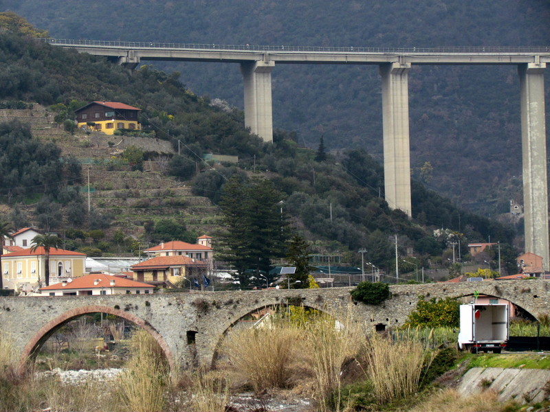 ''Ponte e Ponte'' - Taggia
