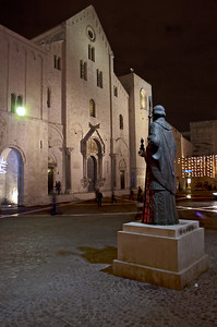 La piazza ed il suo Santo