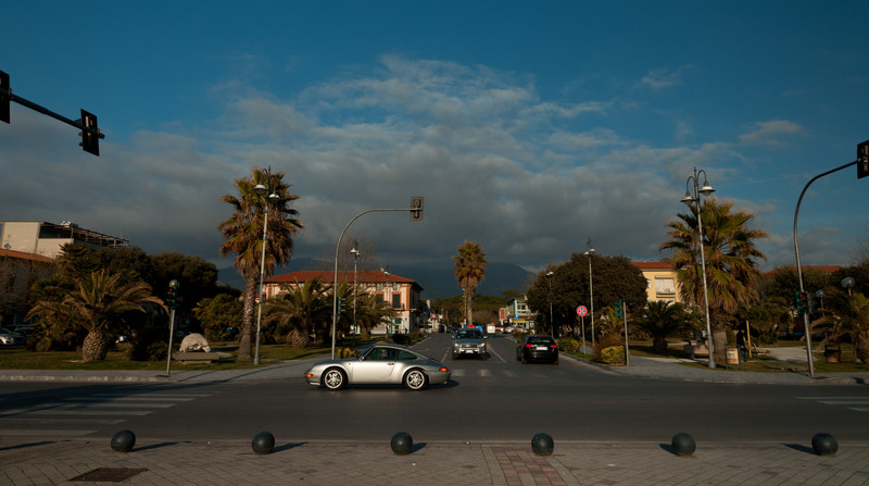 ''chi mi ha fregato il porsche?'' - Pietrasanta