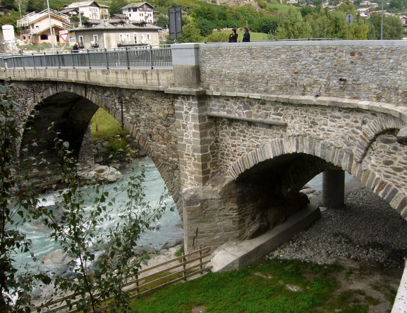 ''All’ingresso del paese'' - Villeneuve