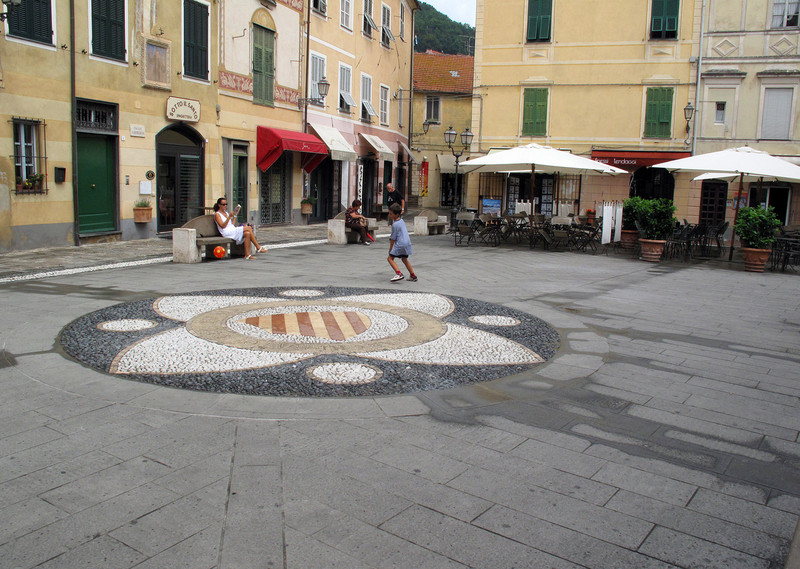 ''Al Borgo Piazza G.Garibaldi.'' - Finale Ligure