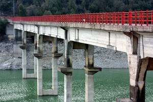 Ponte sul Lago di Corbara