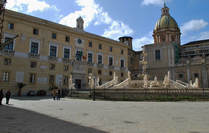''piazza pretoria'' - Palermo