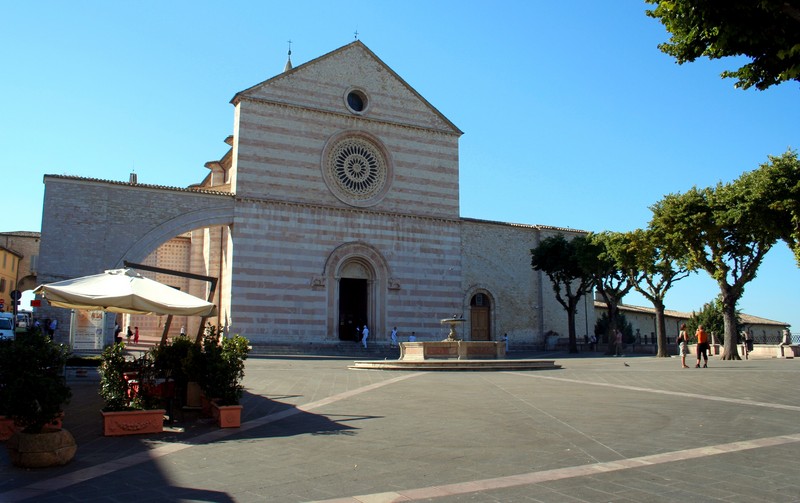 ''Piazza Santa Chiara'' - Assisi