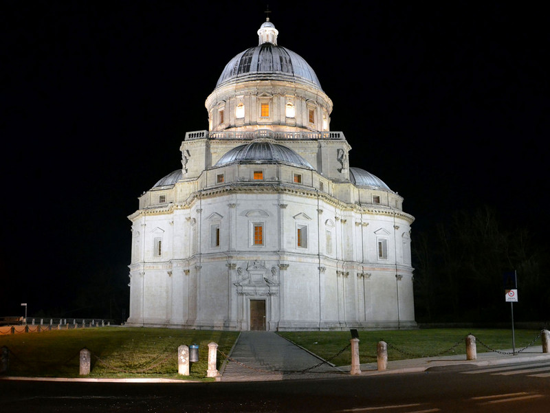 ''Largo Mario Castellacci'' - Todi