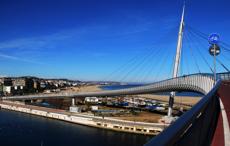 ''curve sopra il porto canale'' - Pescara