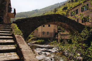 nella piccola capitale di Carlo del Carretto