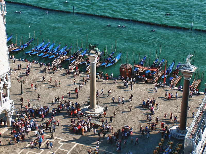 ''Un tuffo dall’alto di Piazza S: Marco'' - Venezia
