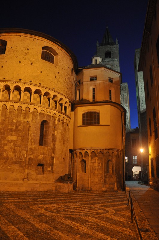 ''piazza dei leoni'' - Albenga