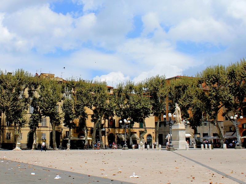 ''In una giornata di vento'' - Lucca