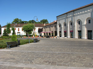 Piazza Zara