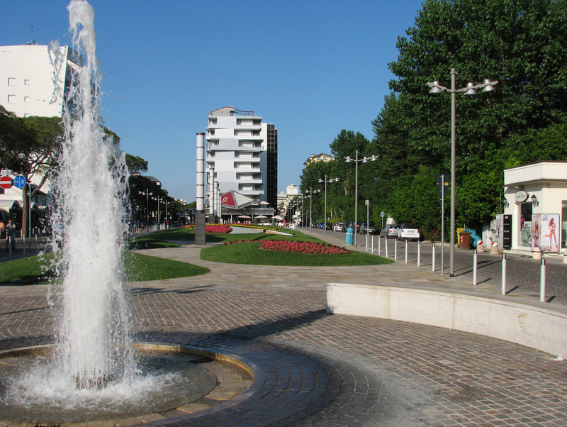 ''Piazzetta Casa Bianca'' - Jesolo