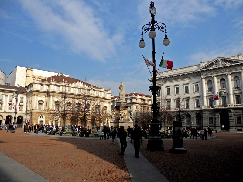 ''domenica in piazza'' - Milano