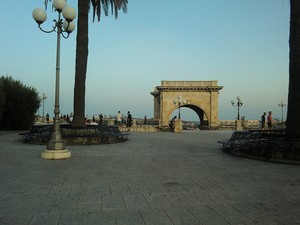 Veduta con arco