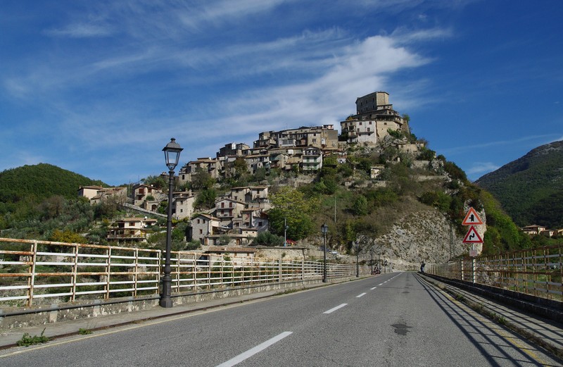 ''Il ponte'' - Castel di Tora