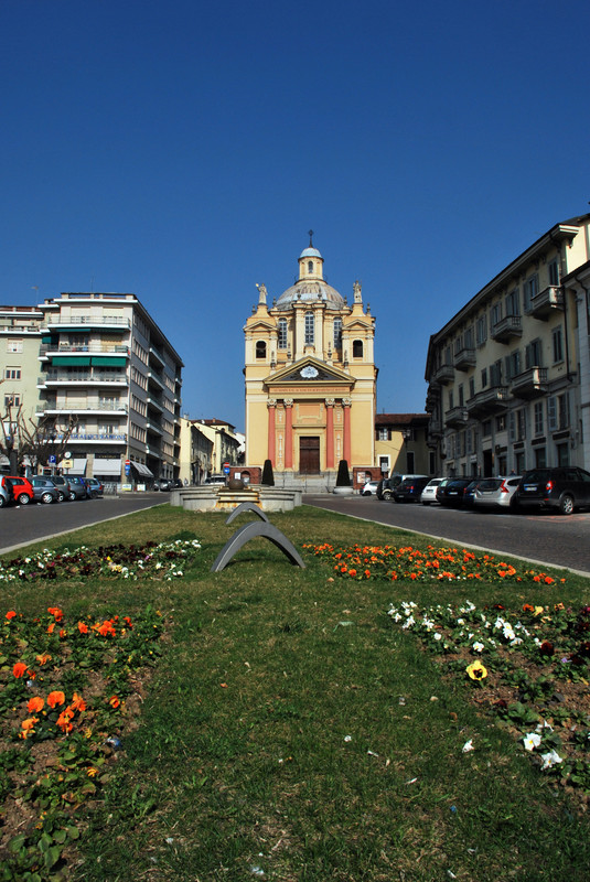 ''Salendo verso la Chiesa'' - Chieri