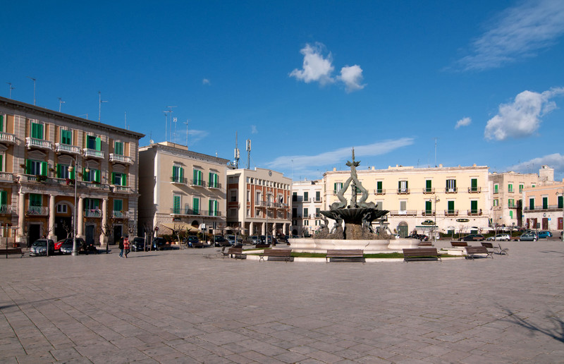 ''La bella piazza Vittorio Emanuele II'' - Giovinazzo