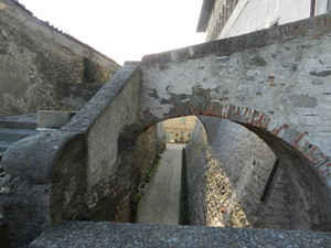 Clusane, frazione di Iseo, castello Carmagnola