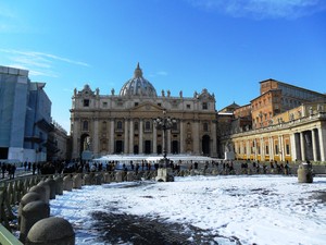 Neve sulla Piazza Santa