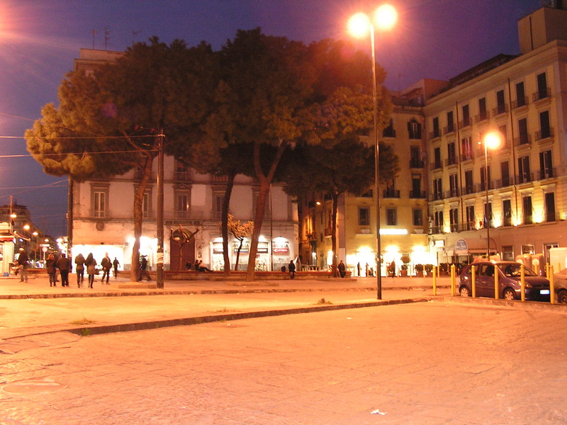 ''Piazza principe Umberto di sera'' - Napoli