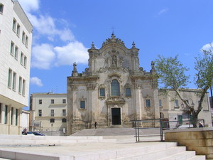 la piazza di un santo