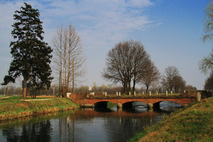Biciclettando sul canale