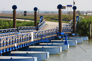 Ponte in barche sul Po di Maistra