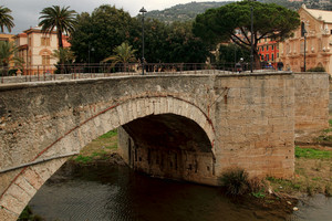 il ponte che porta alla chiesa