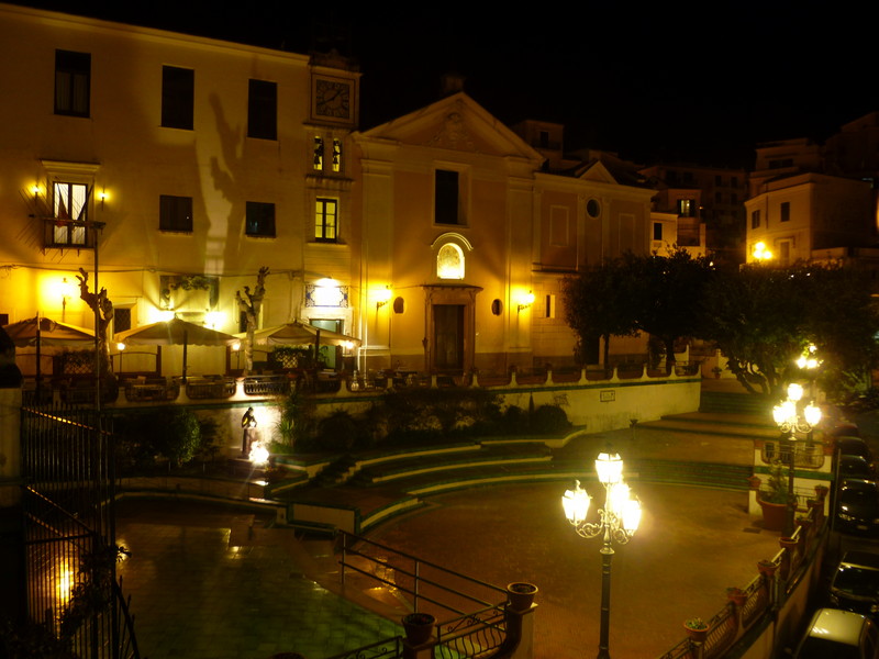 ''Piazza San Francesco, così solitaria, così intima …..'' - Cetara