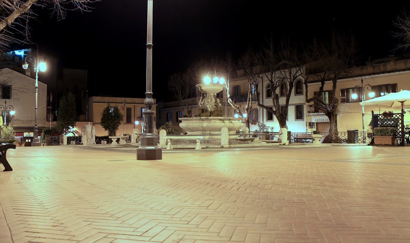 ''Piazza deserta'' - Grottaferrata