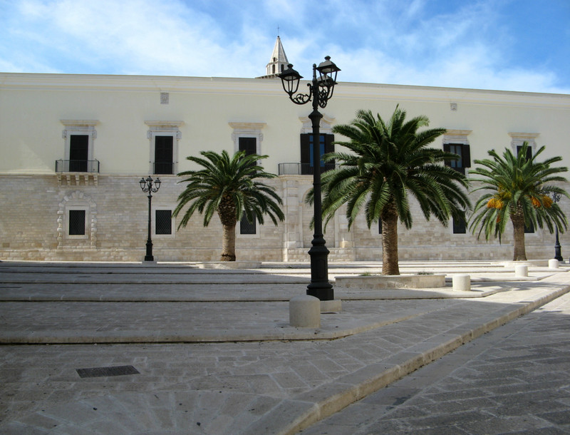 ''Piazza Sacra Regia Udienza'' - Trani