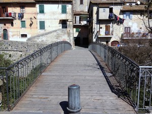 Il ponte di legno