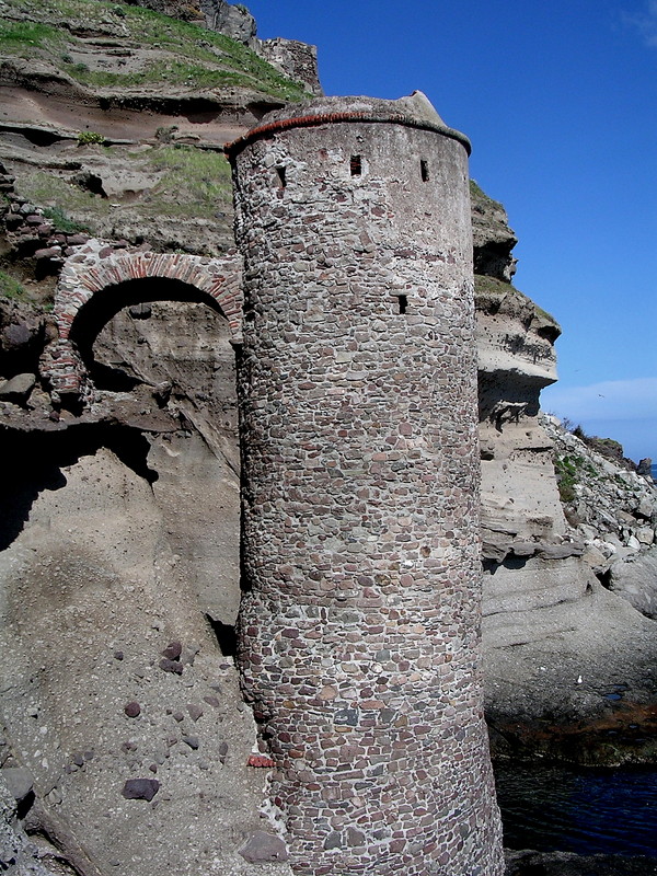 ''Tra terra e mare'' - Capraia Isola
