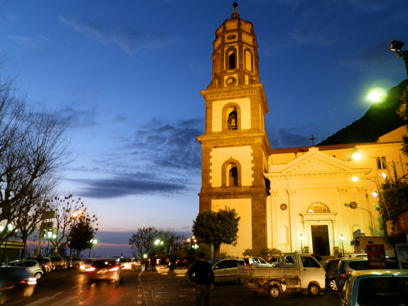 ''Piazza Madonna del Lauro'' - Meta