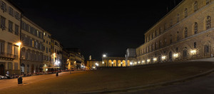 Piazza Pitti di notte