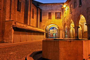 Piazza Broletto