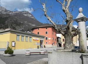 PIAZZA  CONCILIAZIONE  A  SABBIONARA