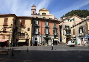 Piazza Raffaele D’Amato – Maiori