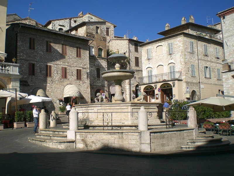 ''Piazza del Comune'' - Assisi