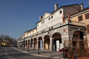 Piazza Martiri 1821