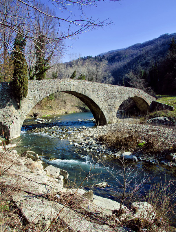 ''Una mattina di sole nel medioevo'' - Cantagallo