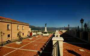 Altro belvedere, Piazza del Vescovado