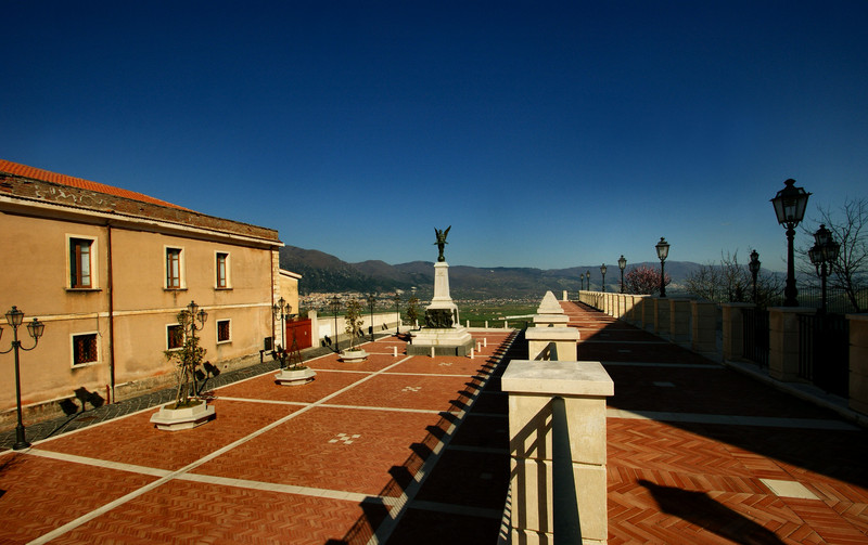 ''Altro belvedere, Piazza del Vescovado'' - Teggiano