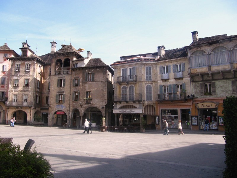 ''piazza mercato'' - Domodossola