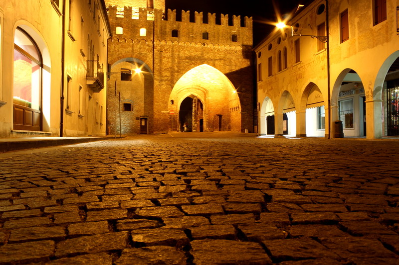 ''piazza Castello'' - Noale