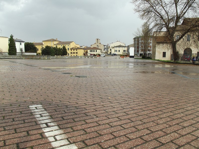 ''Piazza Guido Da Montefeltro'' - Forlì