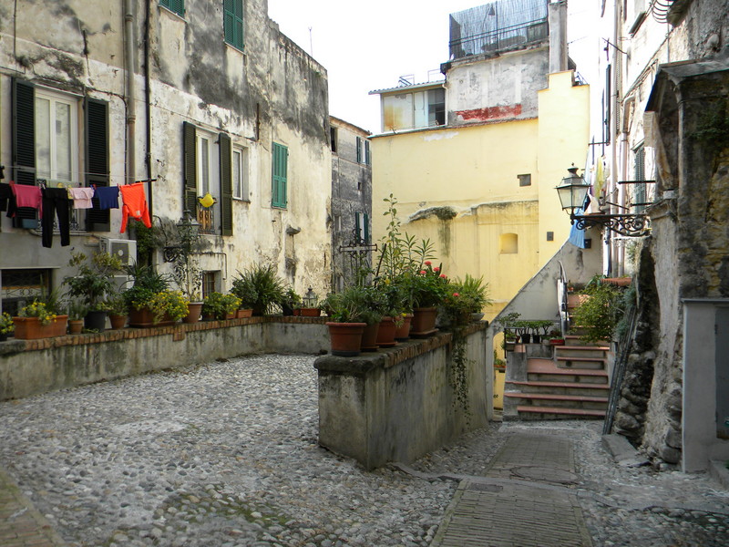 ''PIAZZA  DELLA  CISTERNA'' - Sanremo