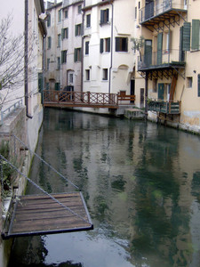 Una passerella sul Cagnan